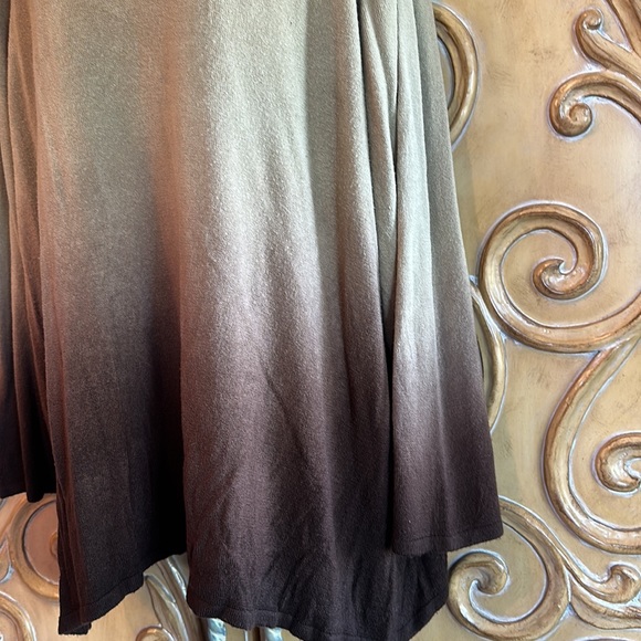24/7 Denim brown ombré sweater - Picture 2 of 10